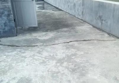 淳安楼顶漏水维修公司分享下如何解决卫生间隐蔽部位漏水的问题?